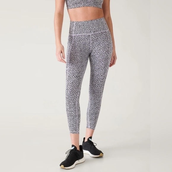 Athleta Pants - Athleta Ultimate Stash Textured 7/8 Tight, Size 2X